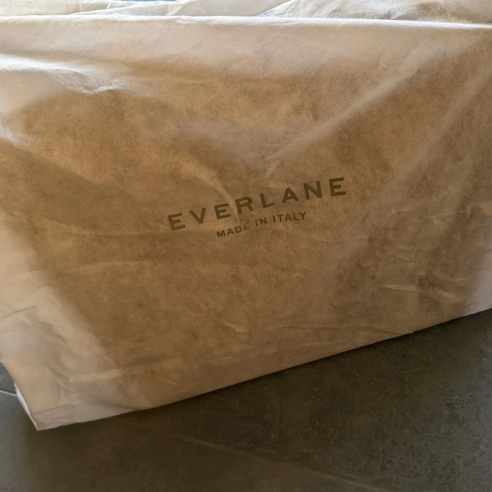Everlane tan leather tote bag with Cuyana organizer insert - Picture 10 of 10